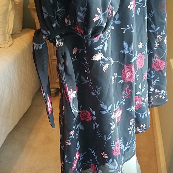 NWOT Gal Meets Glam Floral Black Cherry Midi Dress - Picture 8 of 14